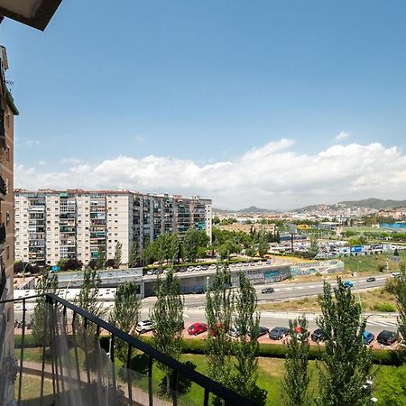 Lovely Apartment Barca 2 Sant Adria de Besos Luaran gambar