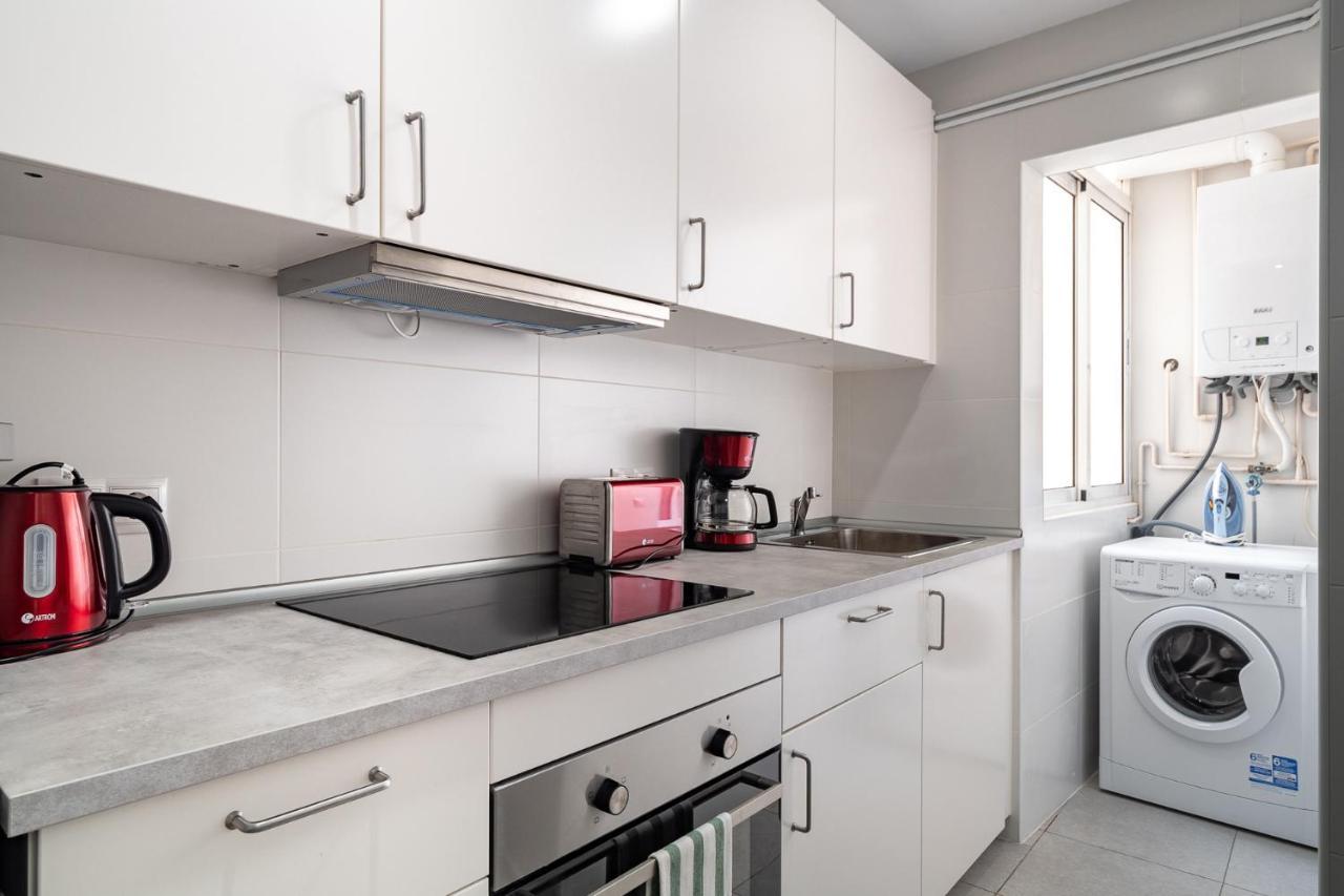 Lovely Apartment Barca 2 Sant Adria de Besos Luaran gambar